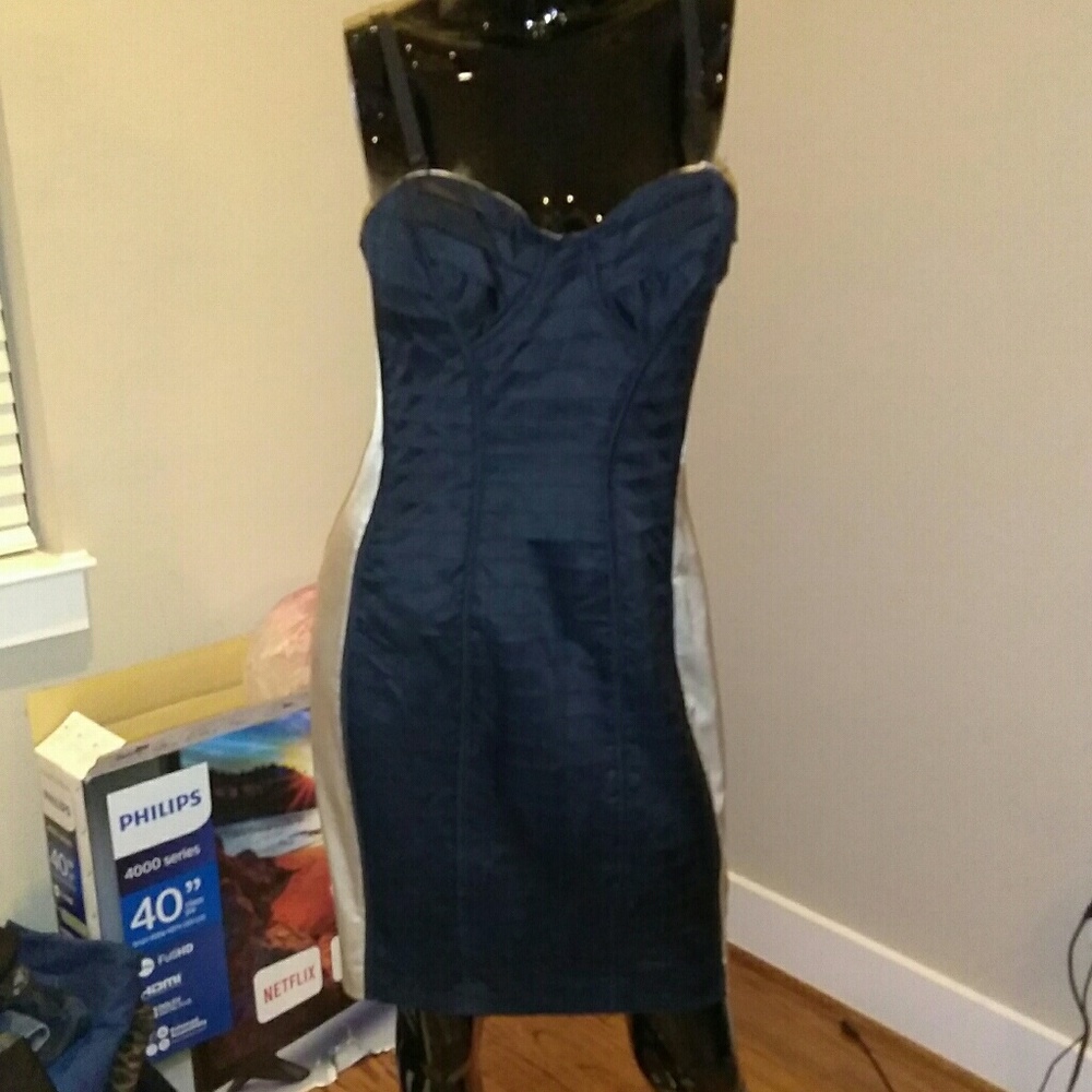 Bebe dress